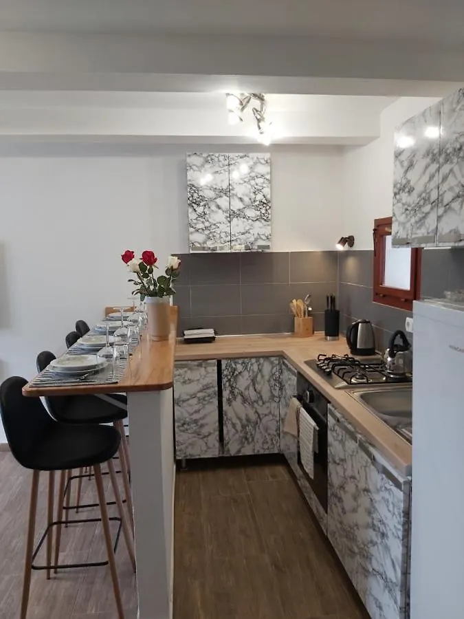 Apartment Jazbina 풀라