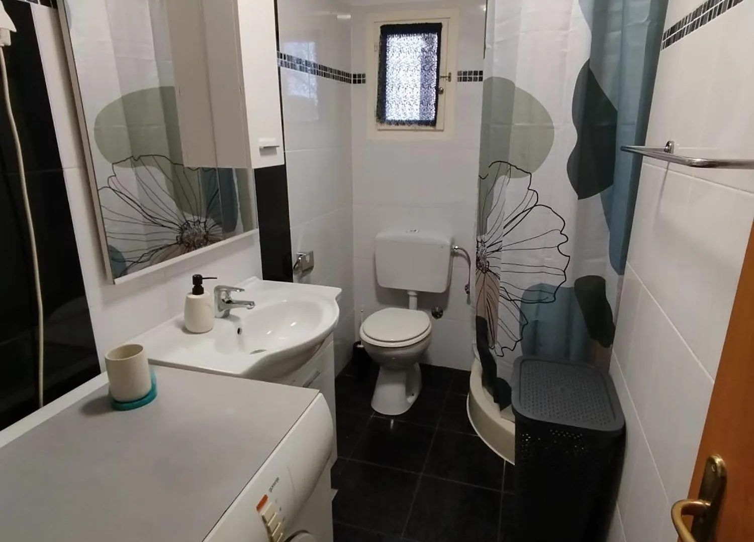 Apartment Jazbina Pula 0*,  Kroatië